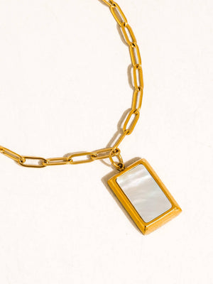 Versa 18K Gold Non-Tarnish Seashell Pendant Necklace