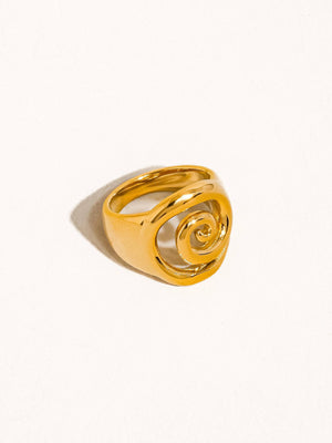 Carbon 18K Gold Non-Tarnish Twirl Ring