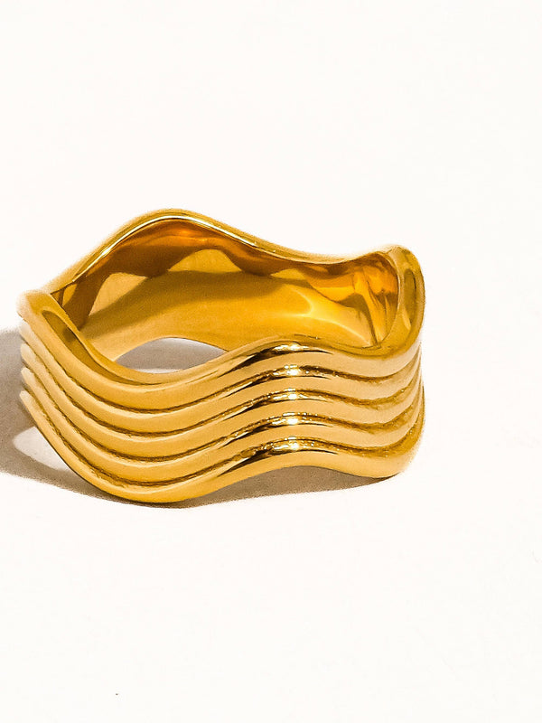 Ivan 18K Gold Non-Tarnish Wavy Ring