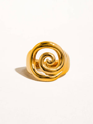Carbon 18K Gold Non-Tarnish Twirl Ring