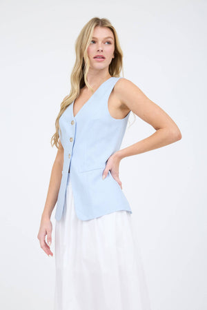 SLEEVELESS BUTTON DOWN BLOUSE