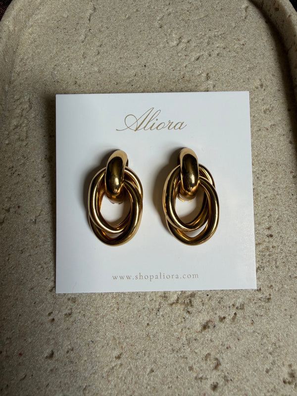 Gold twist studs