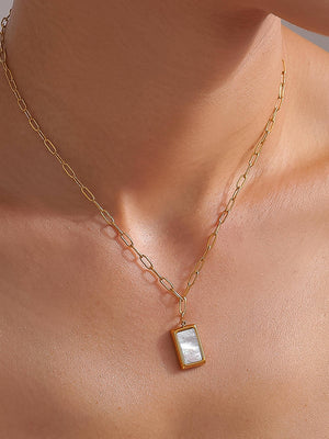 Versa 18K Gold Non-Tarnish Seashell Pendant Necklace