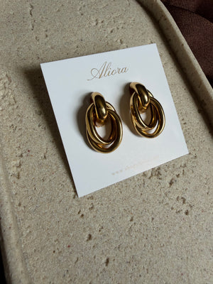Gold twist studs