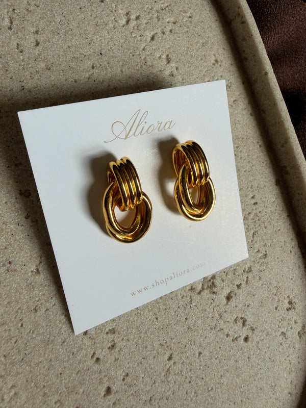Small gold twists earrings