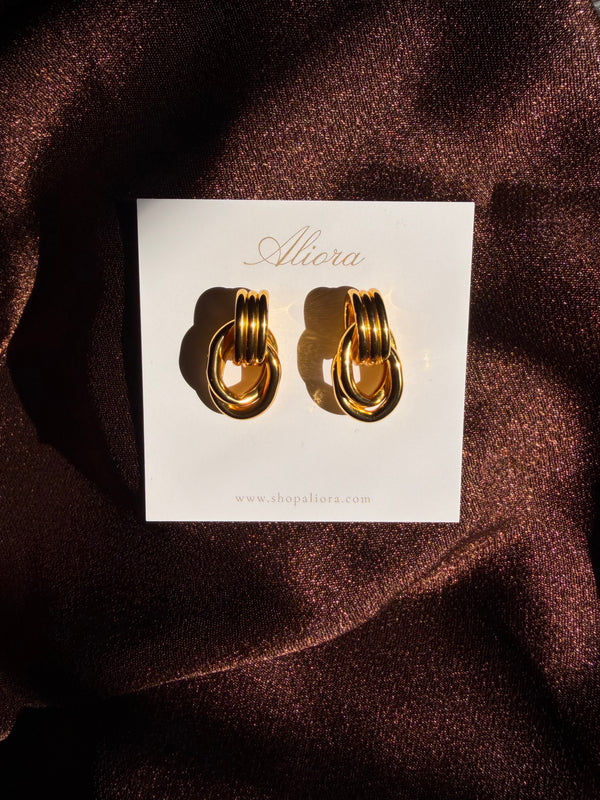 Small gold twists earrings