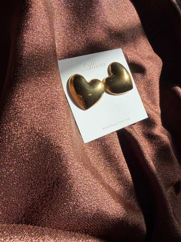 Chunky heart studs