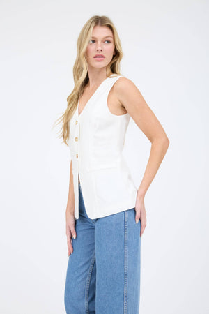 SLEEVELESS BUTTON DOWN BLOUSE