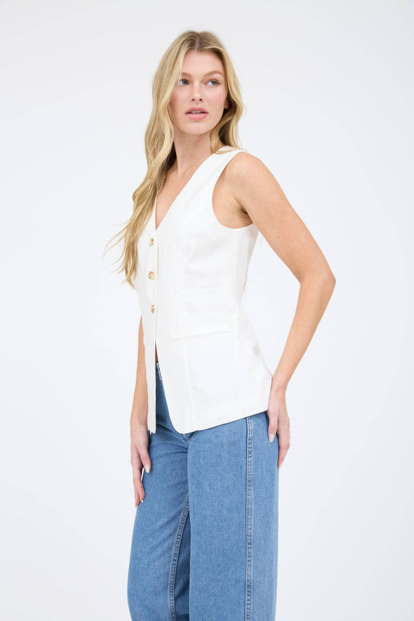 SLEEVELESS BUTTON DOWN BLOUSE